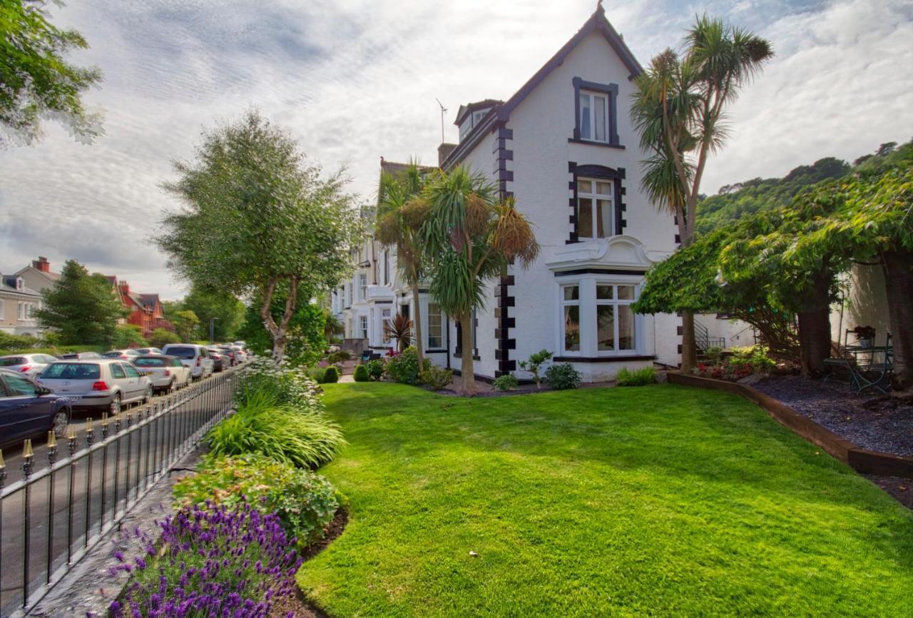 Holcombe House Guest House Llandudno Dış mekan fotoğraf