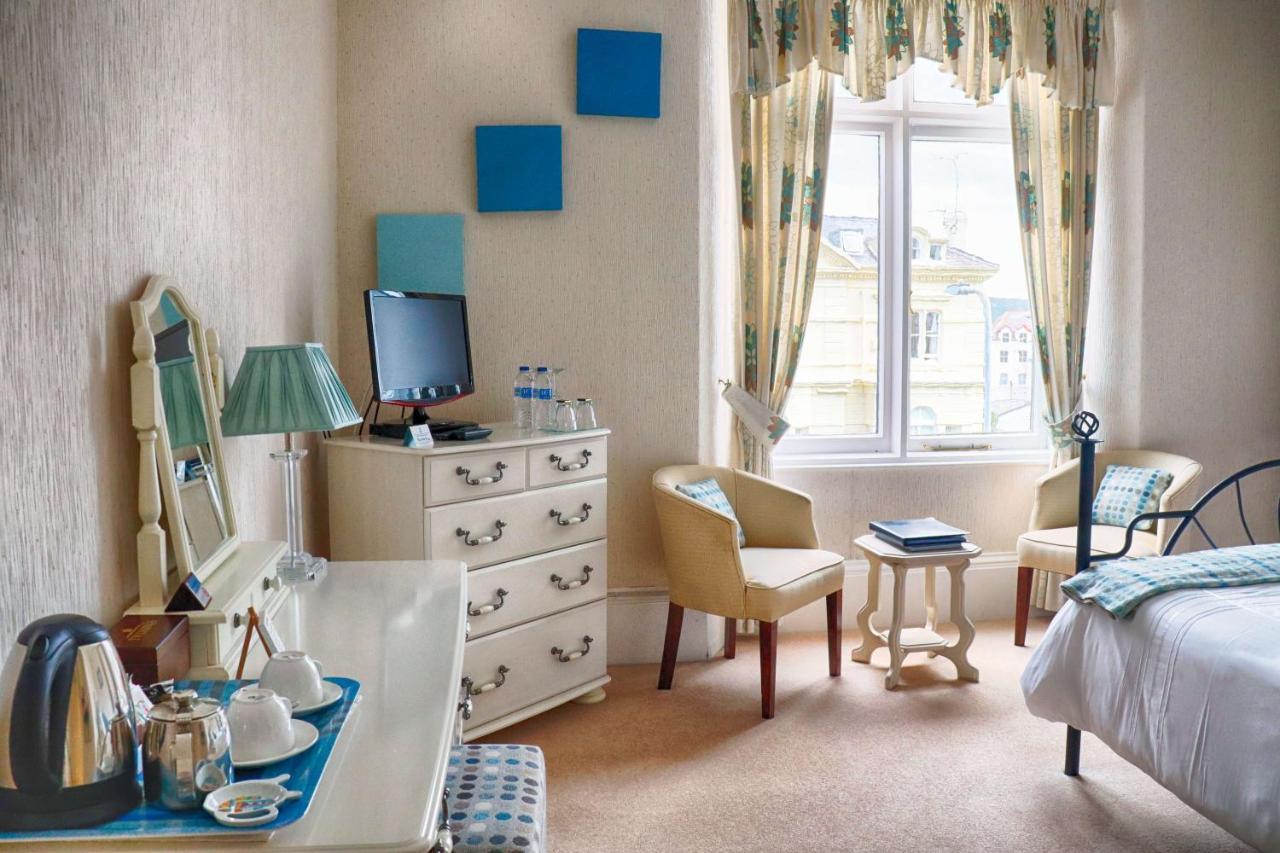 Holcombe House Guest House Llandudno Dış mekan fotoğraf