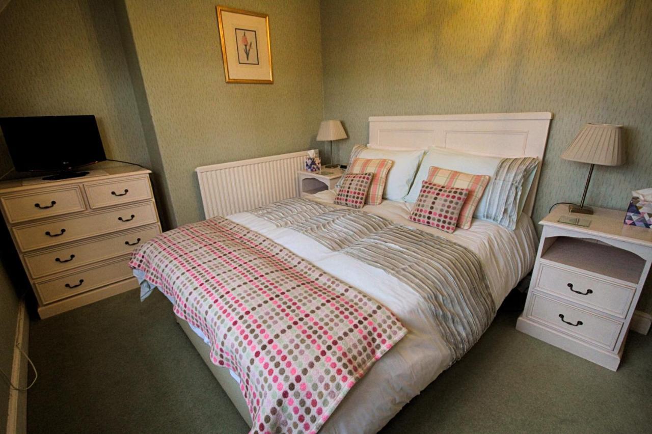 Holcombe House Guest House Llandudno Dış mekan fotoğraf