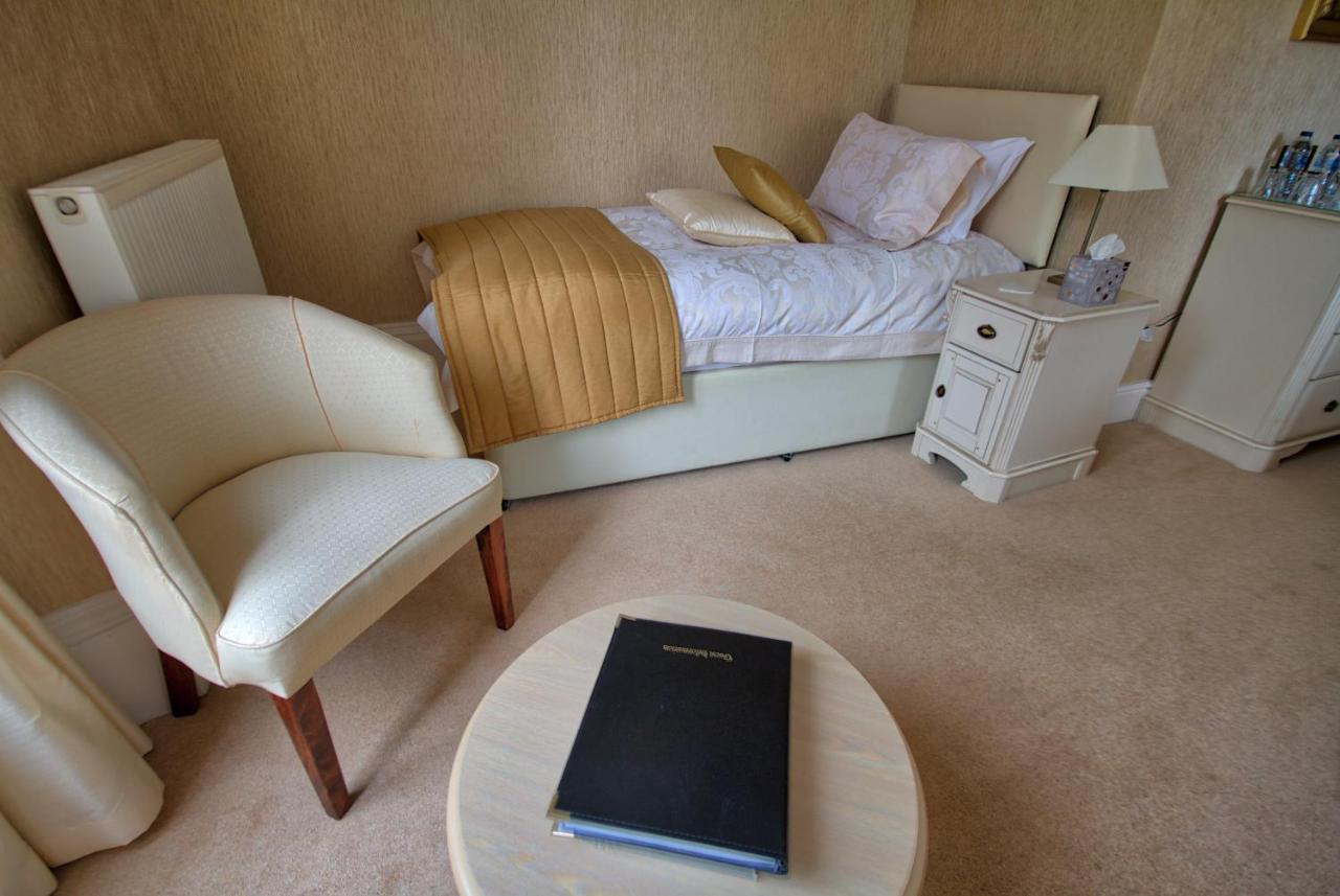 Holcombe House Guest House Llandudno Dış mekan fotoğraf