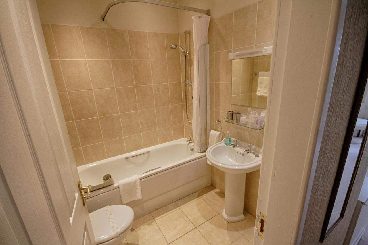 Holcombe House Guest House Llandudno Dış mekan fotoğraf